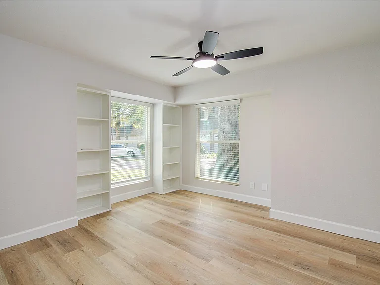 7026 Hidden Arbor Ln — Photo 16