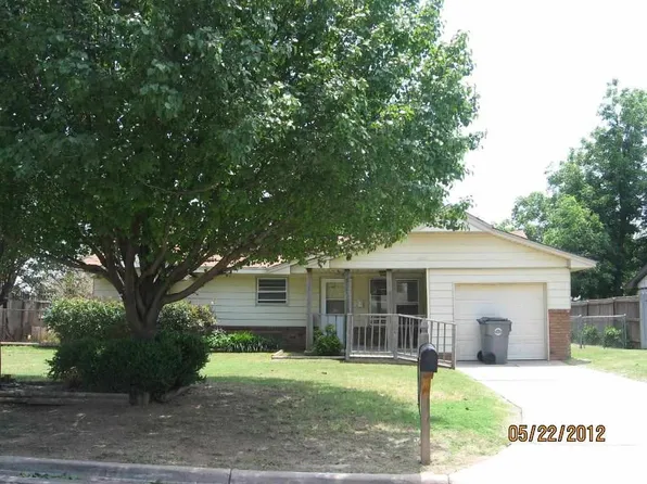 1014 SE Alta Ln, Lawton, OK 73501