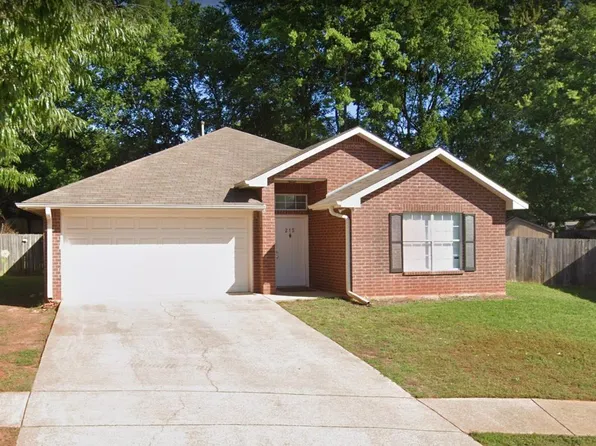 215 Willowbrook Ln, Whitehouse, TX 75791