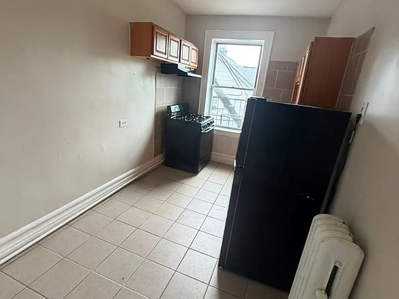 3rd image of 333 Park Ave APT 35