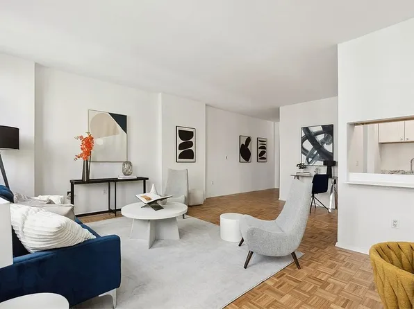 350 Albany St APT 5Q, New York, NY 10280