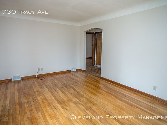 5th image of 21730 Tracy Ave
