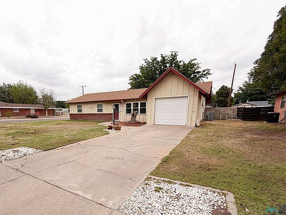 2nd image of 3019 Delicado Dr