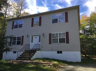 9258 Westwood Dr, Tobyhanna, PA 18466