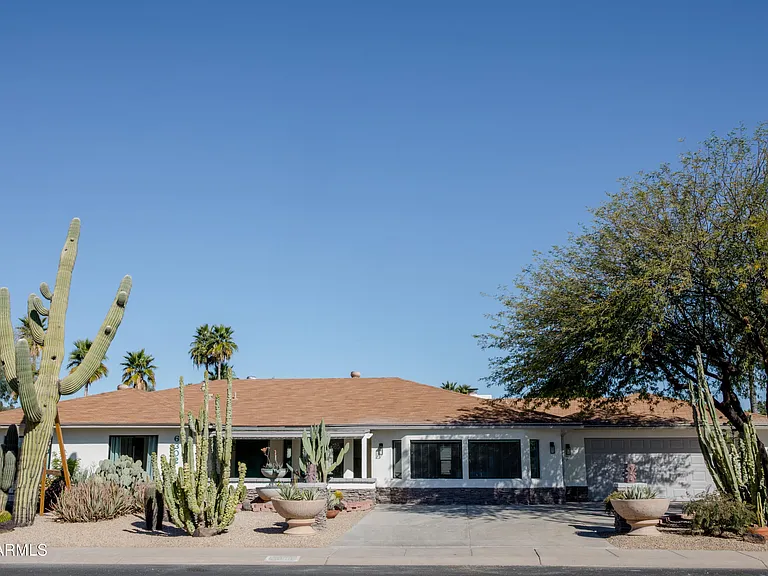 6302 E Winchcomb Dr — Photo 6