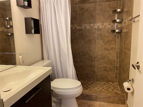 5th image of 8245 Lake Dr APT 306