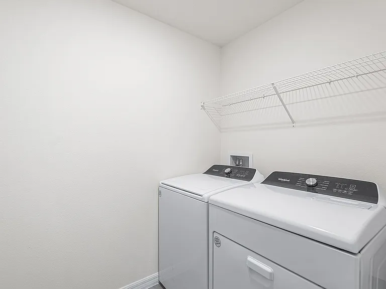 5106 Plumeria Dr — Photo 20