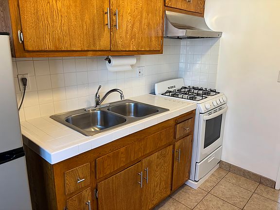 4th image of 2624 Marathon St APT 18