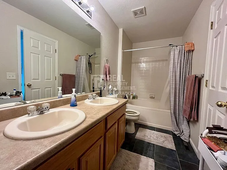 1726B Fossil Creek Pkwy — Photo 9