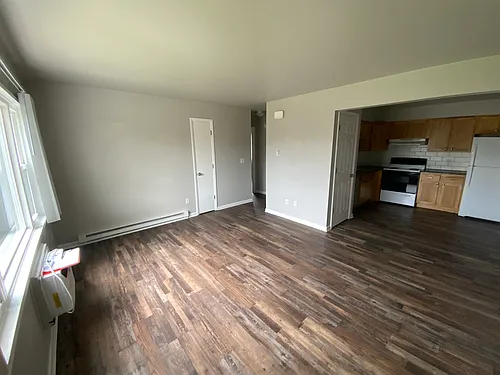 1108 Cambridge Ct Photo 1