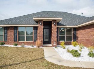 4910 Tributary Dr, Milton, FL 32570