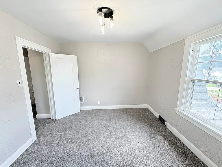 804 Alvison Rd — Photo 20