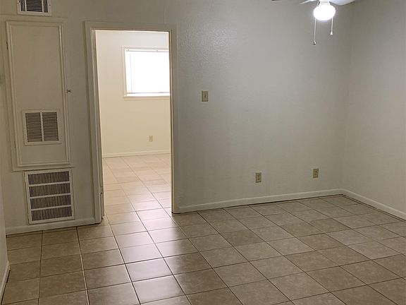 2nd image of 510 Avondale Ave #11196085