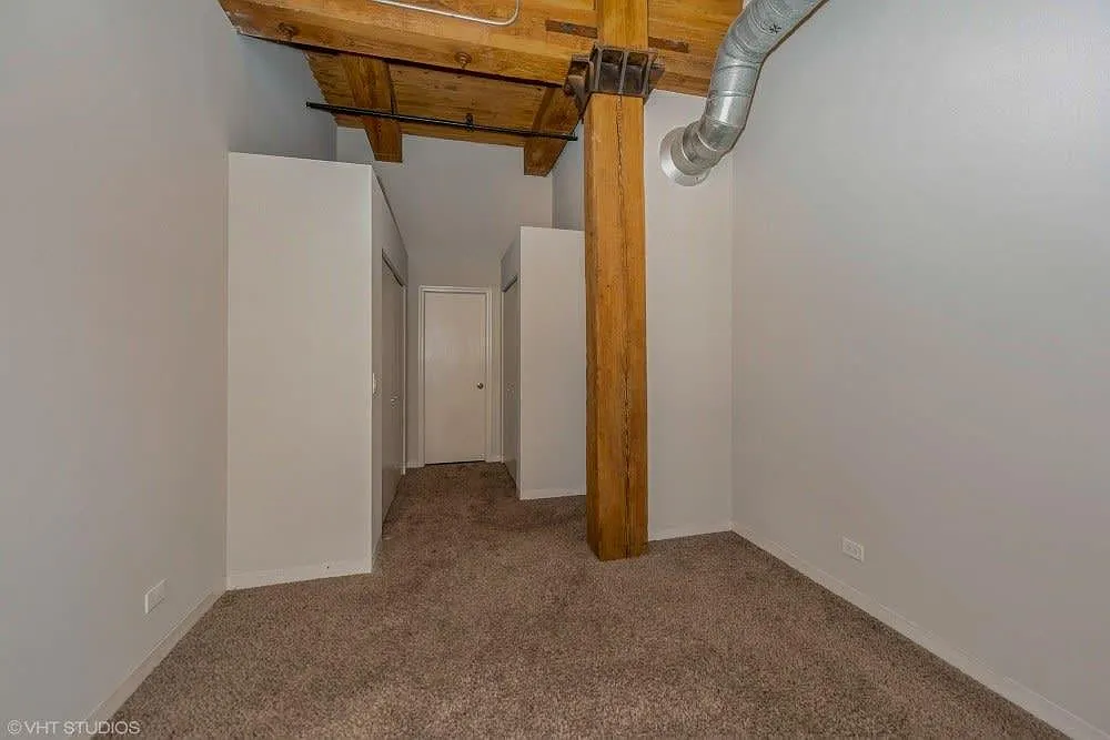 Carriage House Lofts — Photo 4