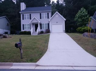 6965 Brown Dr S, Fairburn, GA 30213