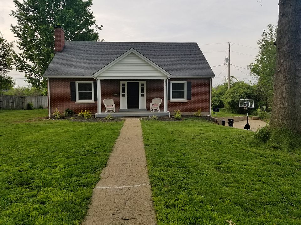 1st image of 908 Chestnut Dr