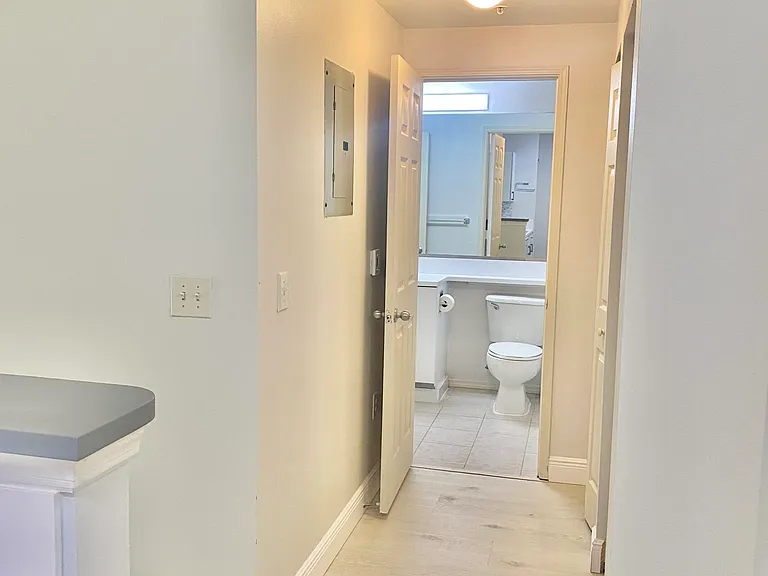 630 Sapodilla Ave #204 — Photo 19