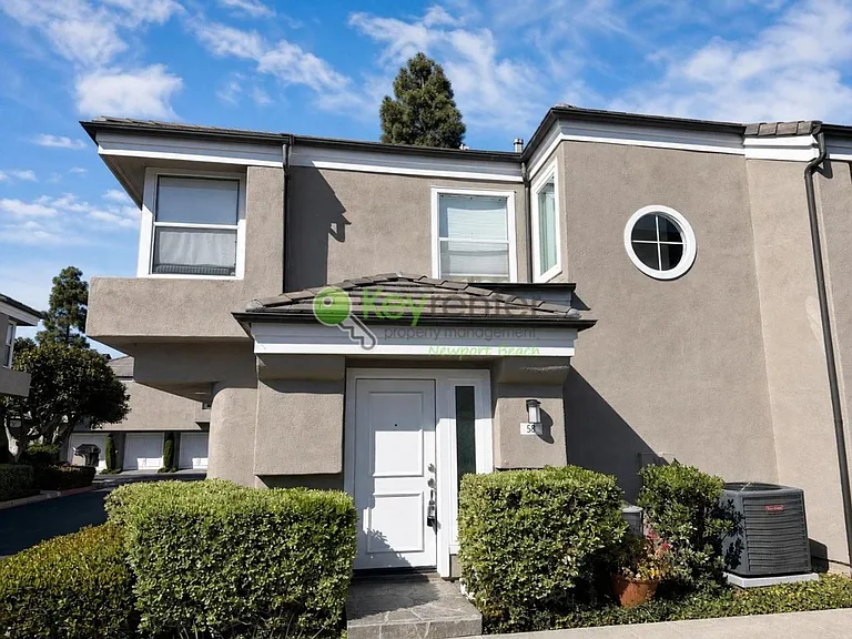 58 Baycrest Ct — Photo 1