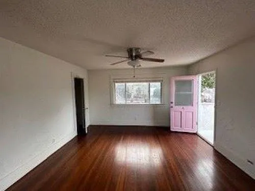 Building Photo - 513 S Catalina Ave #A