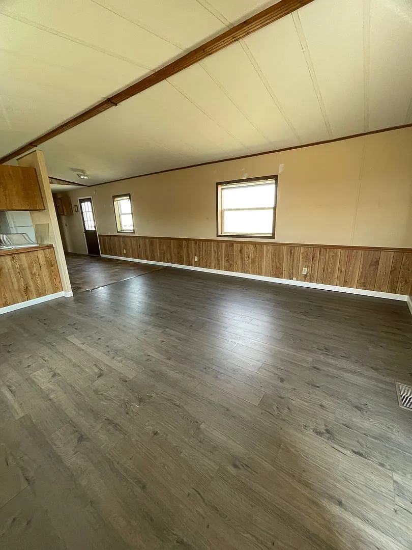 407 J Waldo Way — Photo 2