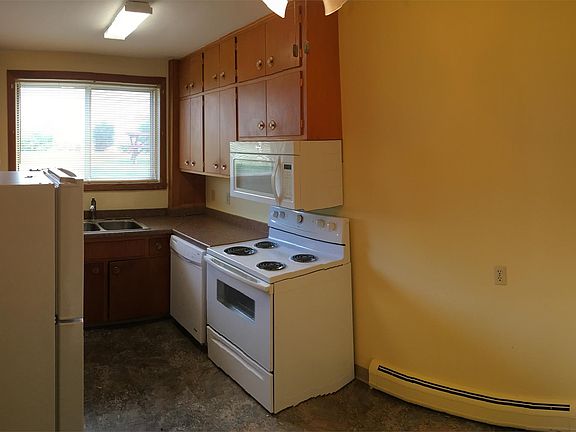 4th image of 505 28th Ave N #3