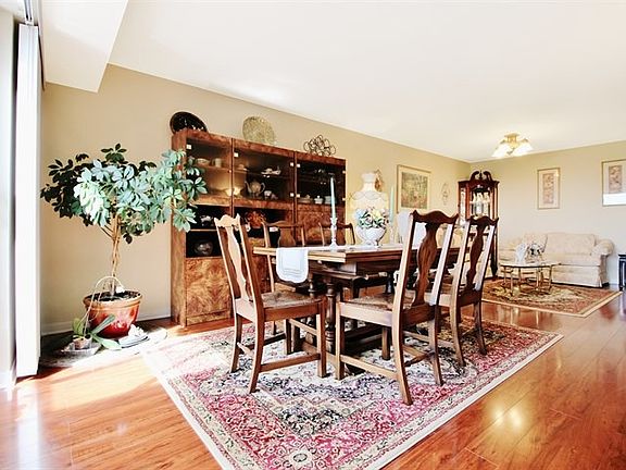 5th image of 701 Forum Sq Unit 603