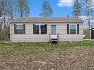 23604 Adams Rd, Copemish, MI 49625