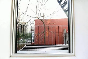 Rented by Artur Gutman, LREB