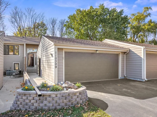 110309 Center Green Cir, Chaska, MN 55318