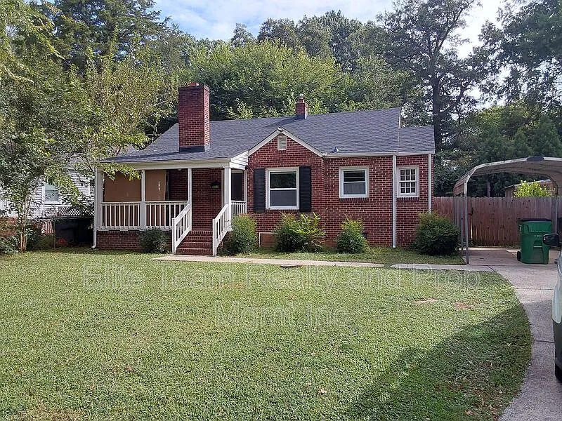 1107 Jensen St