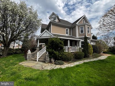 527 Chester Pike, Sharon Hill, PA, 19079