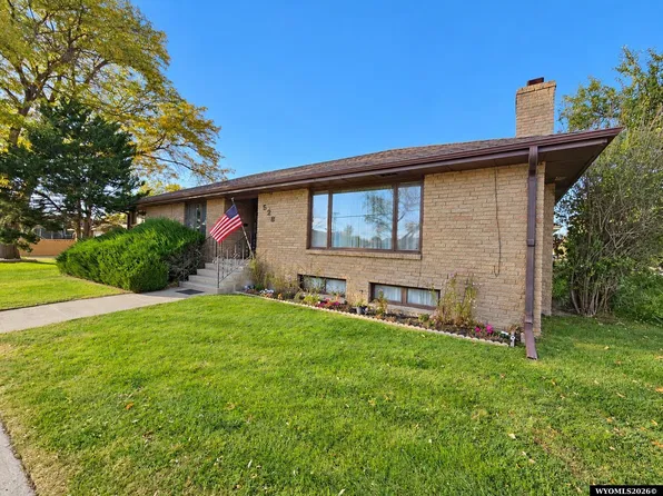 526 E 23rd Ave, Torrington, WY 82240