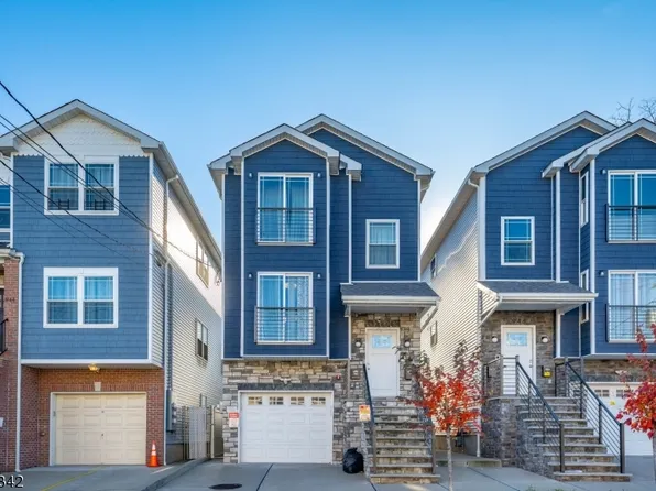 946 Flora St, Elizabeth City, NJ 07201