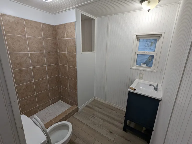 130 Darley Ln — Photo 6