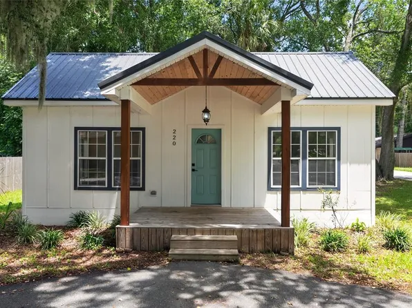220 NE 1st Ave, Williston, FL 32696