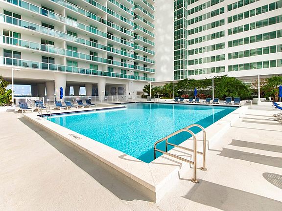 3rd image of 1800 N Bayshore Dr APT 2002