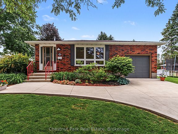 3rd image of 280 8th Ave E