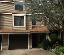 1 Westside Dr APT 4, North Grosvenordale, CT 06255