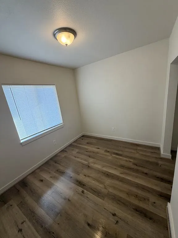 1101 Century DR NE — Photo 1