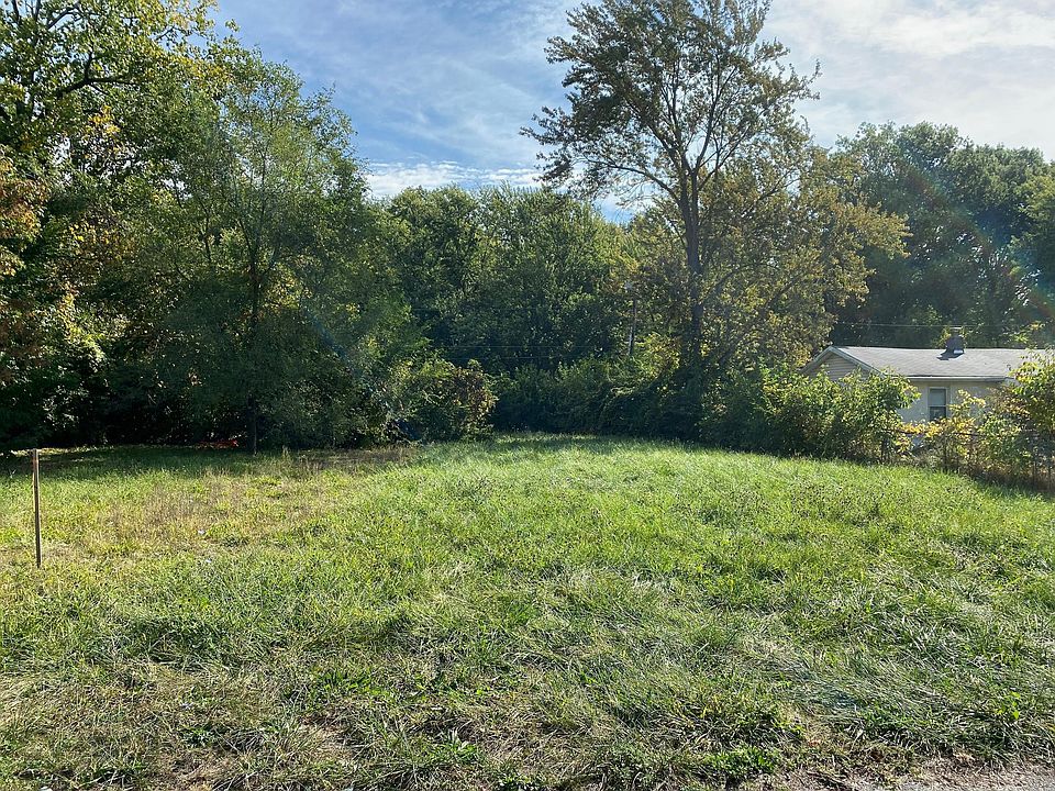2nd image of 2611 N Layman Ave