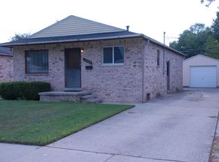 24909 Lambrecht Ave, Eastpointe, MI 48021