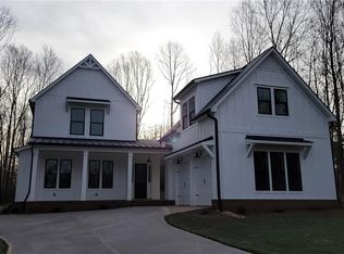 238 Lockaby Rd, Pendleton, SC 29670