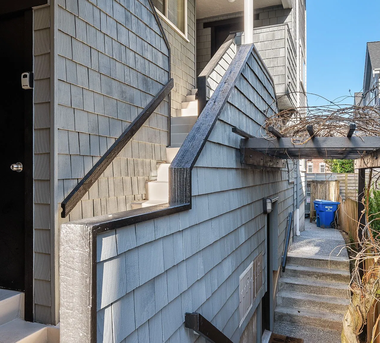 Phinney — Photo 4