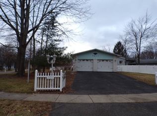 3211 Sweetbrier Ter, Midland, MI 48642