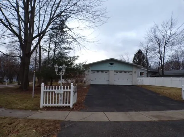 3211 Sweetbrier Ter, Midland, MI 48642