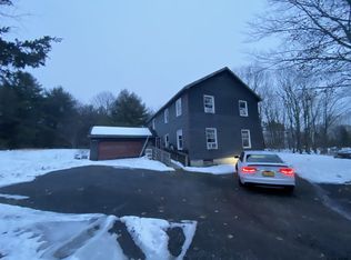 145 Ruhle Rd, Malta, NY 12020