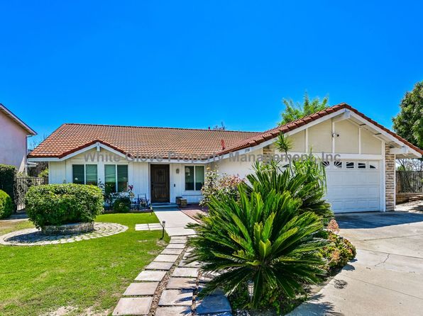 23504 Grand Rim Ct