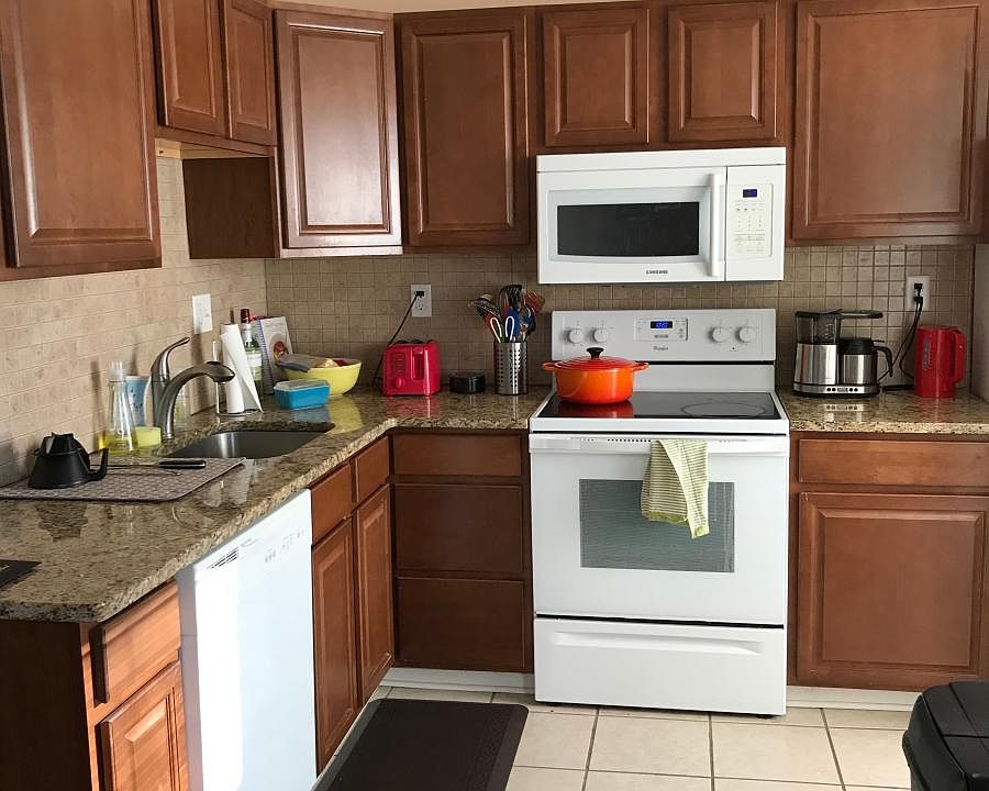 1st image of 30 E Hudson St APT A