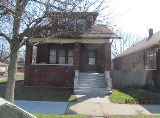 8101 S Bennett Ave, Chicago, IL 60617