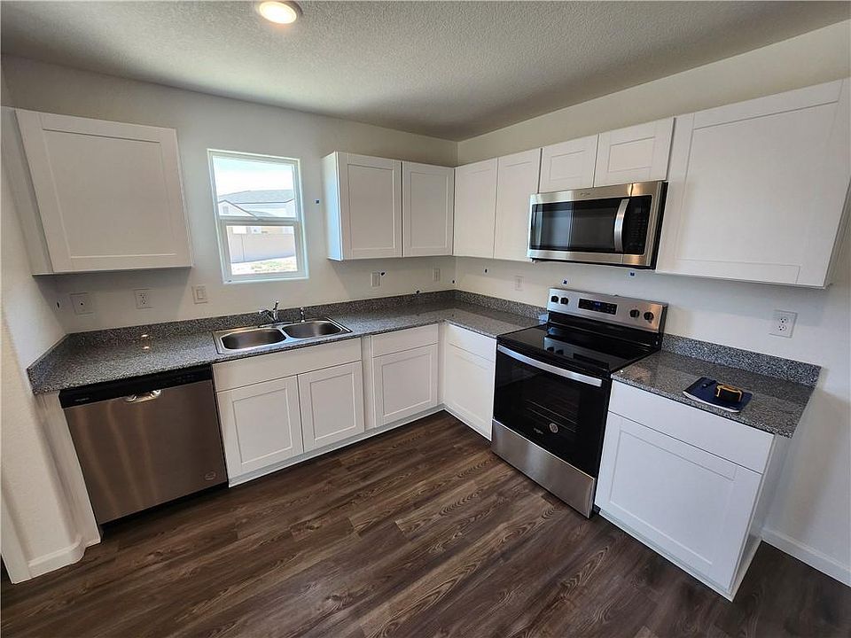 2nd image of 1848 E Spring Way